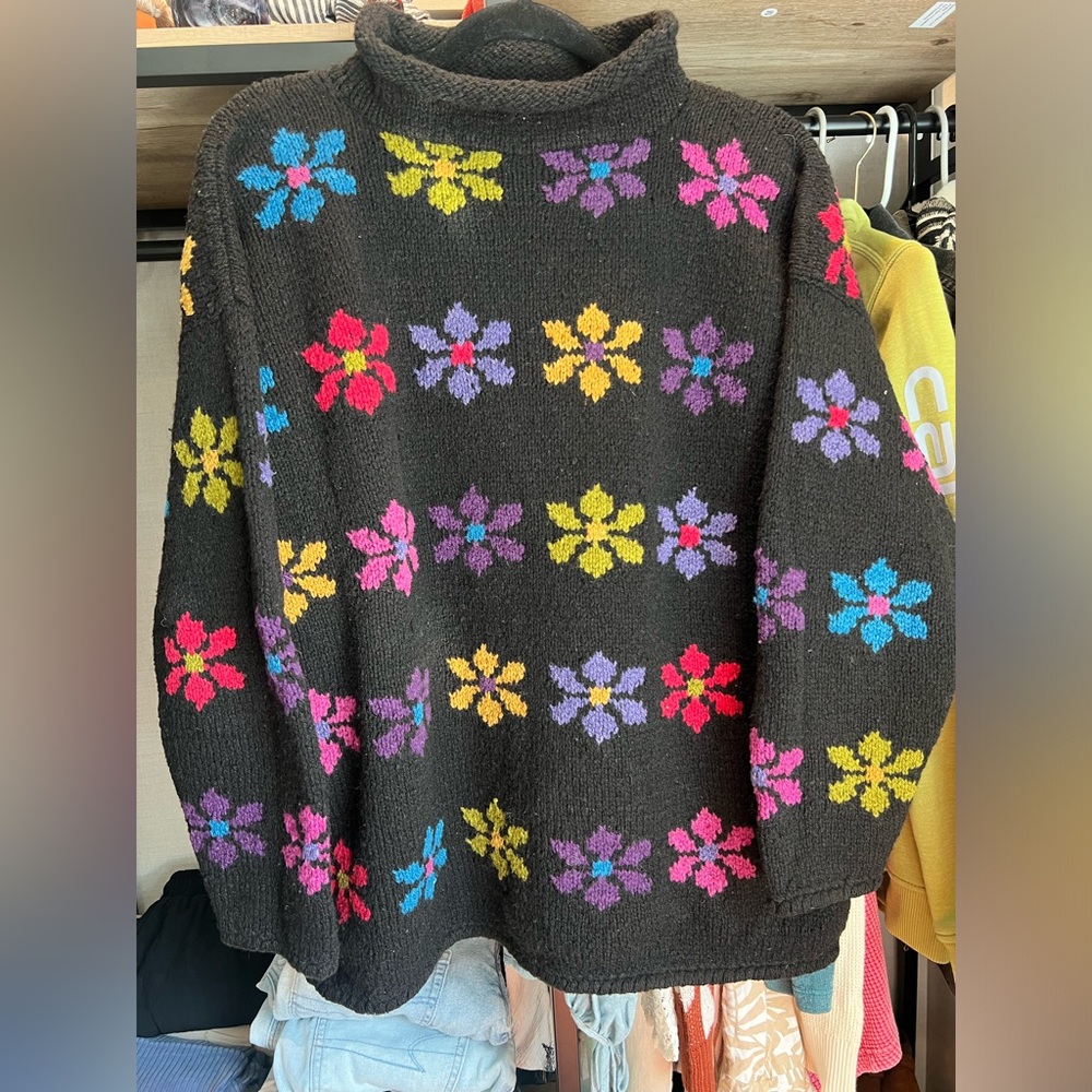 Vintage Planet Earth Imports 100% Wool Sweater